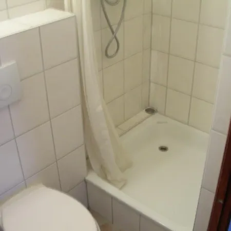 1A Zimmervermietung Hannover/Laatzen Hostal